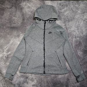 Nike Sportswear Hoody Wanita gray
