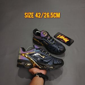 Nike Sportswear Sneakers Pria multicolor