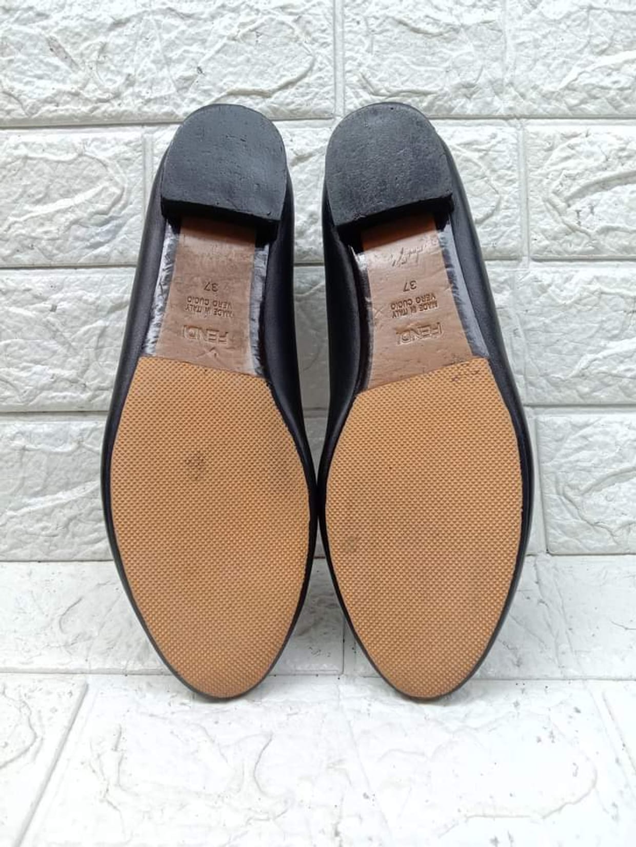 Fendi Flat Wanita black, foto 3