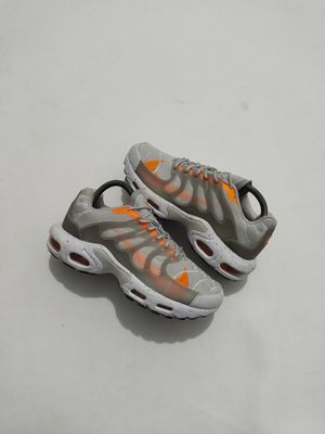 Nike Casual Sneakers Pria orange gray