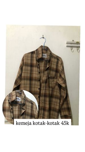 Minimalist Casual Shirt Wanita tan