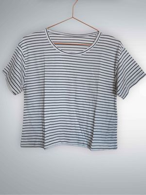 Casual Crop top Wanita white black