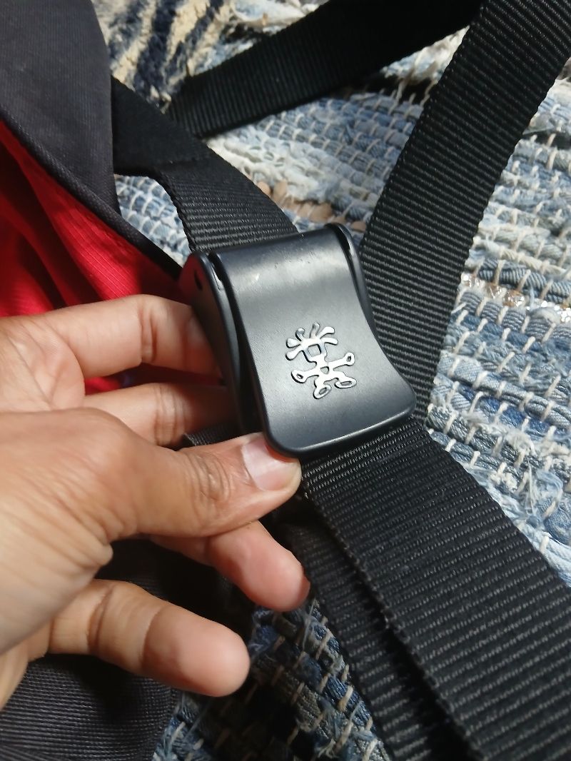 Crumpler Gorpcore Biker Bag Pria black, foto 4