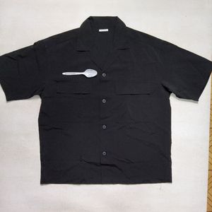 GU Minimalist Casual Formal shirt Pria black