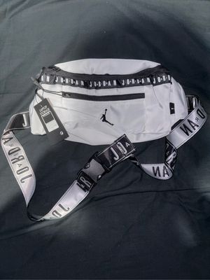 Nike Air Jordan Streetwear Bag Pria white
