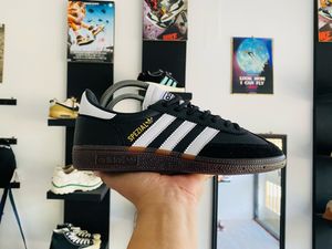 Adidas Streetwear Casual Sneakers Pria white black