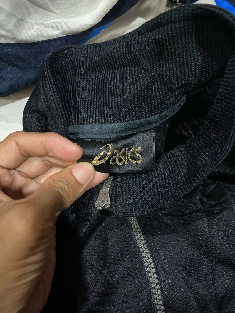 Asics Casual Sweater Pria black, foto 2
