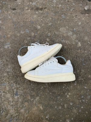 Alexander McQueen Luxury Casual Pria white
