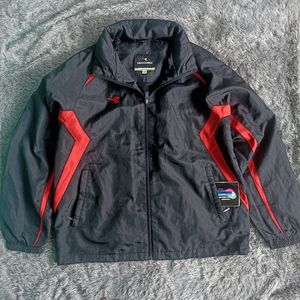 Diadora Gorpcore Sportswear Windbreaker Pria black red