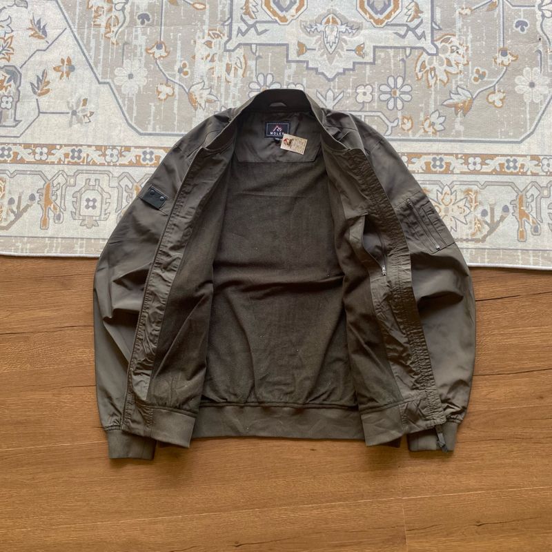 Uniqlo Casual Bomber jacket Pria gray, foto 2