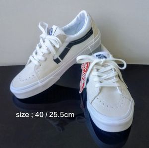VANS SK8 LOW CONTRAST WHITE BLACK ( BNIB )