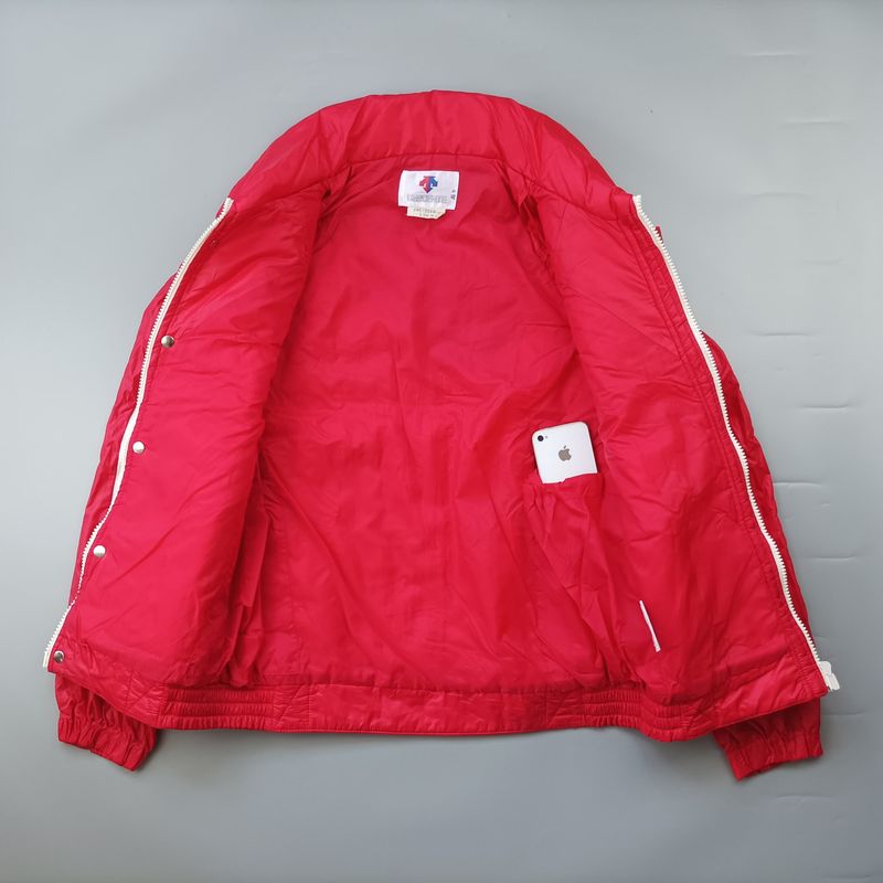 Descente Casual Bomber jacket Pria red, foto 3