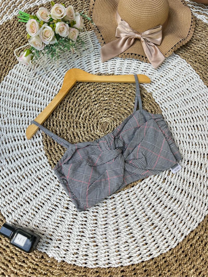 grey tanktop, foto 2
