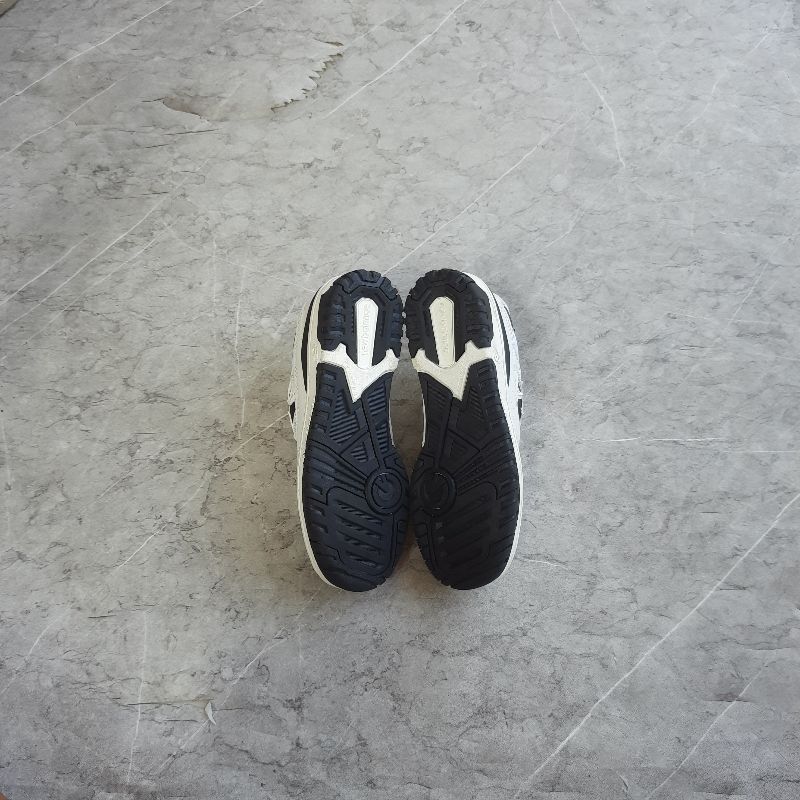 NEW BALANCE 550 WHITE BLACK, foto 4