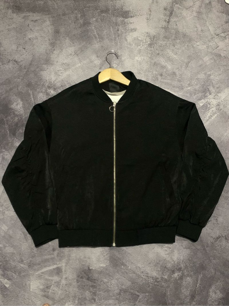 Jacket Casual Bomber Hitam Brand Korea, foto 2