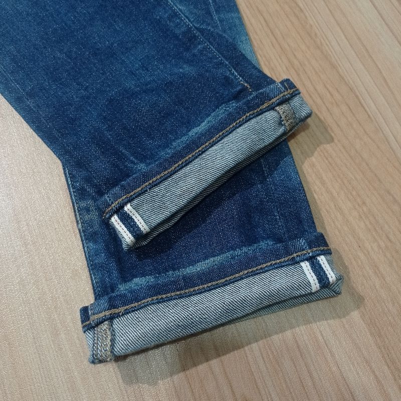 UNIQLO DENIM SELVEDGE FADDING, foto 4