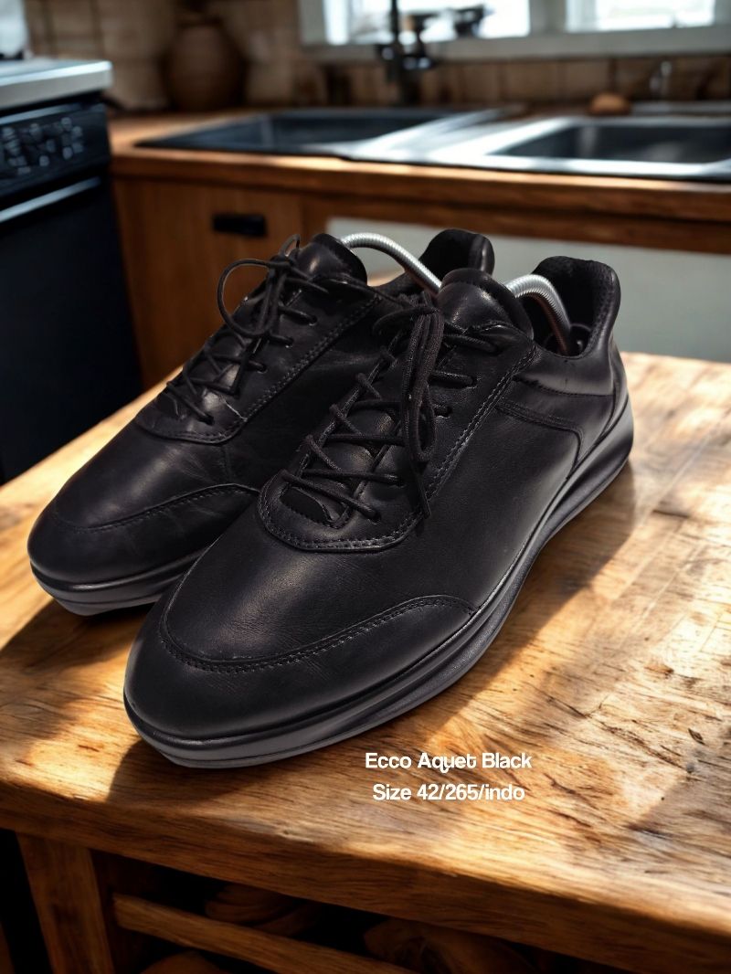Ecco Aquet Black