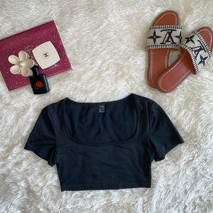 Shein crop tee