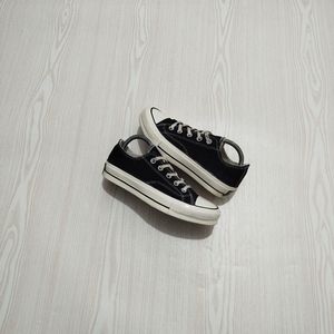 Converse low