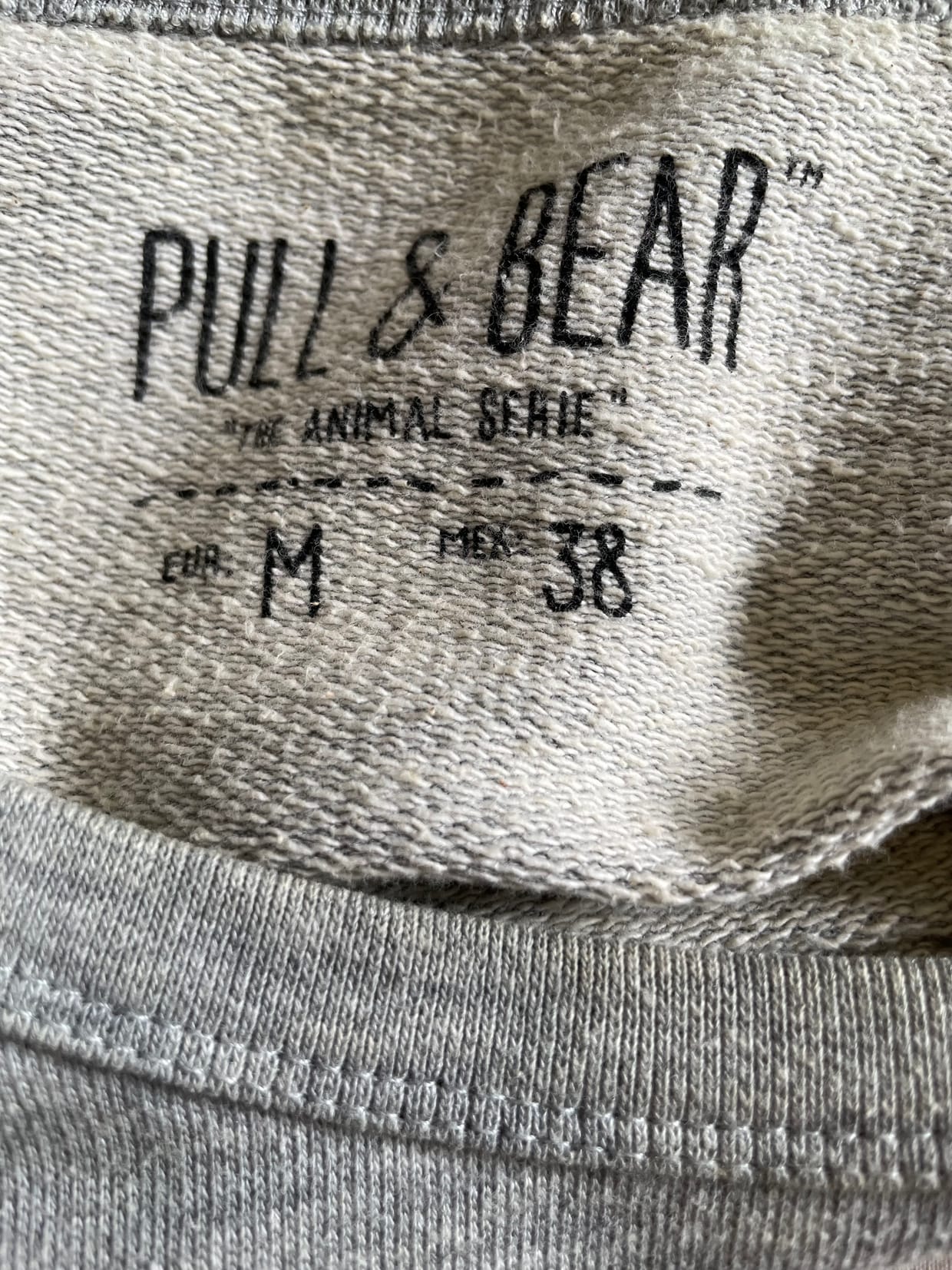 Pull & Bear Casual T-shirt Pria gray, foto 3