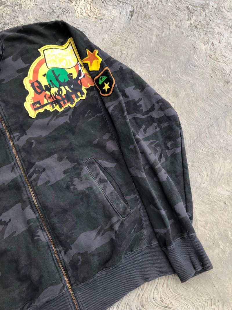 Vintage 00' Quiksilver Embroidered Camo Jacket, foto 3