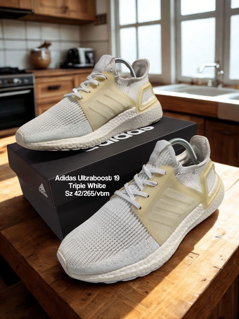 Adidas Ultraboost 19, Triple White, Sz 42