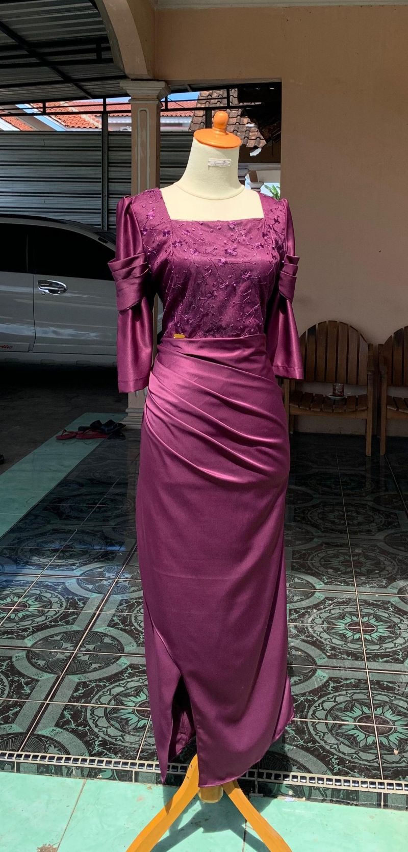 Dress elegant burgundy, foto 2
