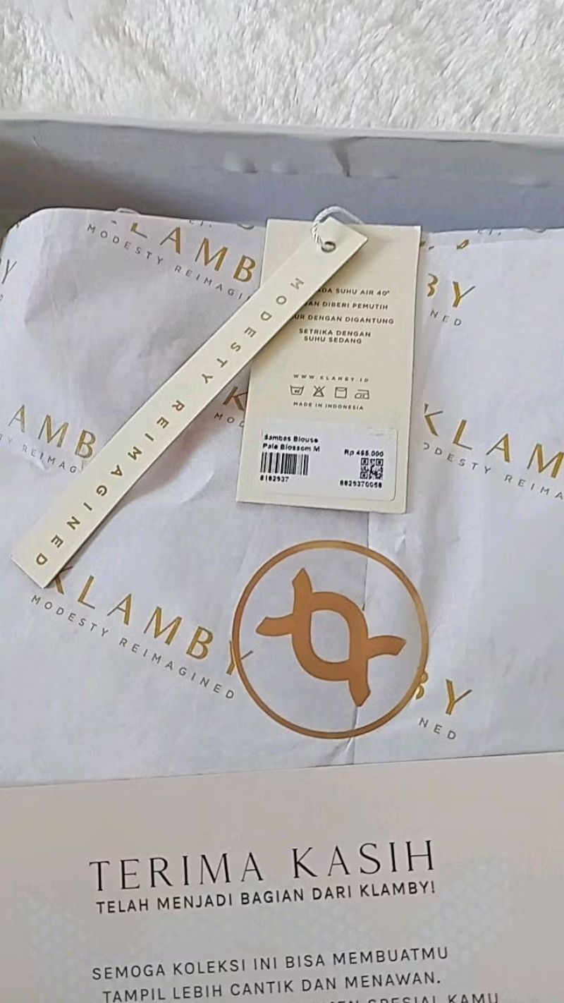 Sambas blouse wearing klamby, foto 4