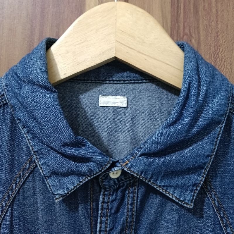 Kemeja Denim Global Uniqlo, foto 3