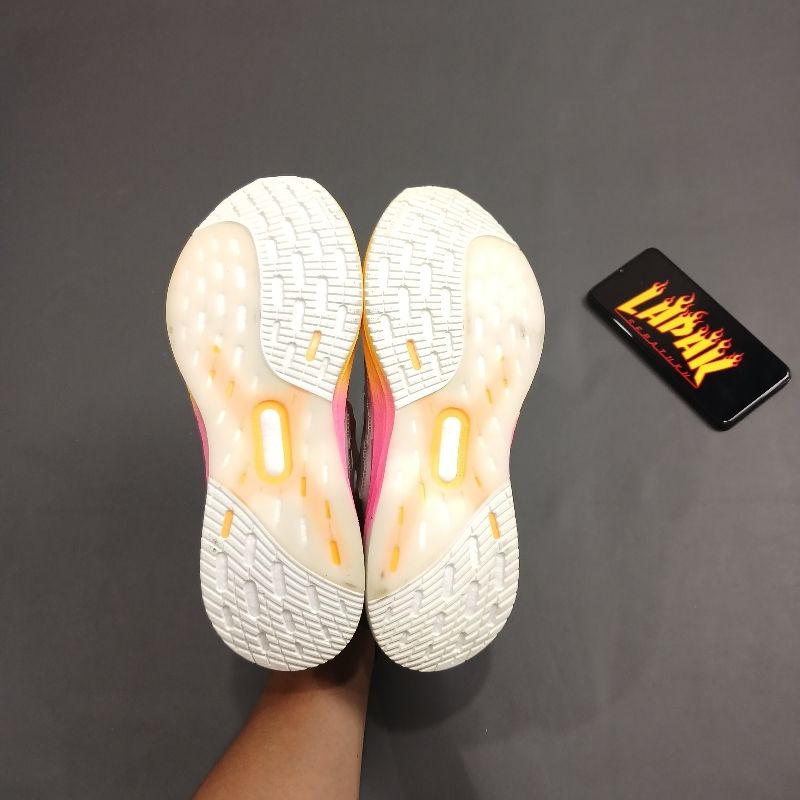 ADIDAS UTRABOOST 5X WHITE LUCID PINK, foto 4