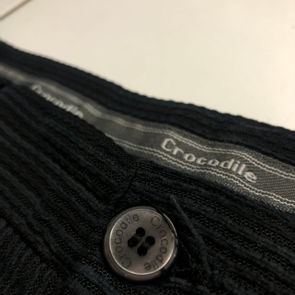 Crocodile Vintage Casual Casual pants Pria black