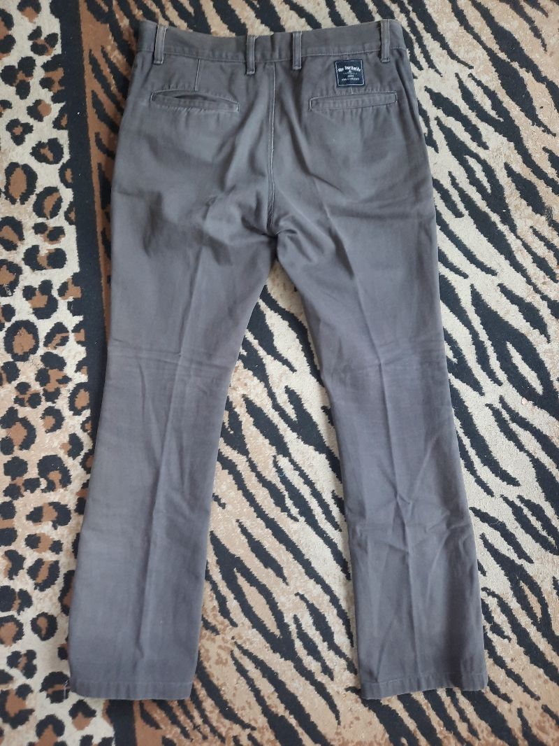 Chinos The Darkside Indonesia, foto 2