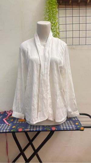 kemeja wanita