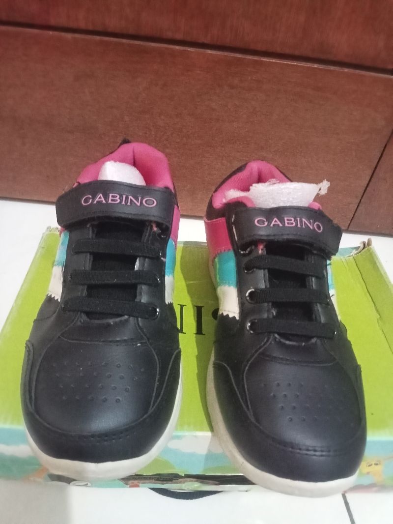 Sepatu, foto 2