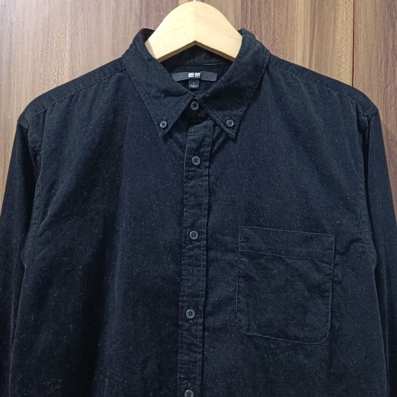 Kemeja Corduroy Uniqlo, foto 2
