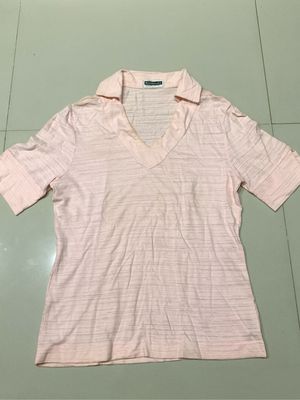 Leher V neck