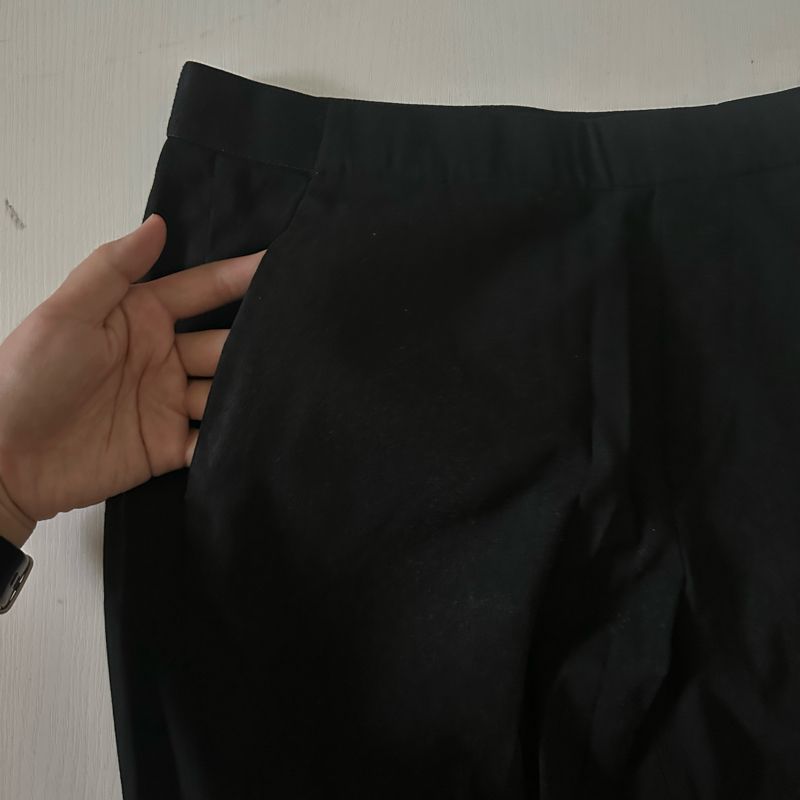 UNIQLO Celana Kantor, foto 4
