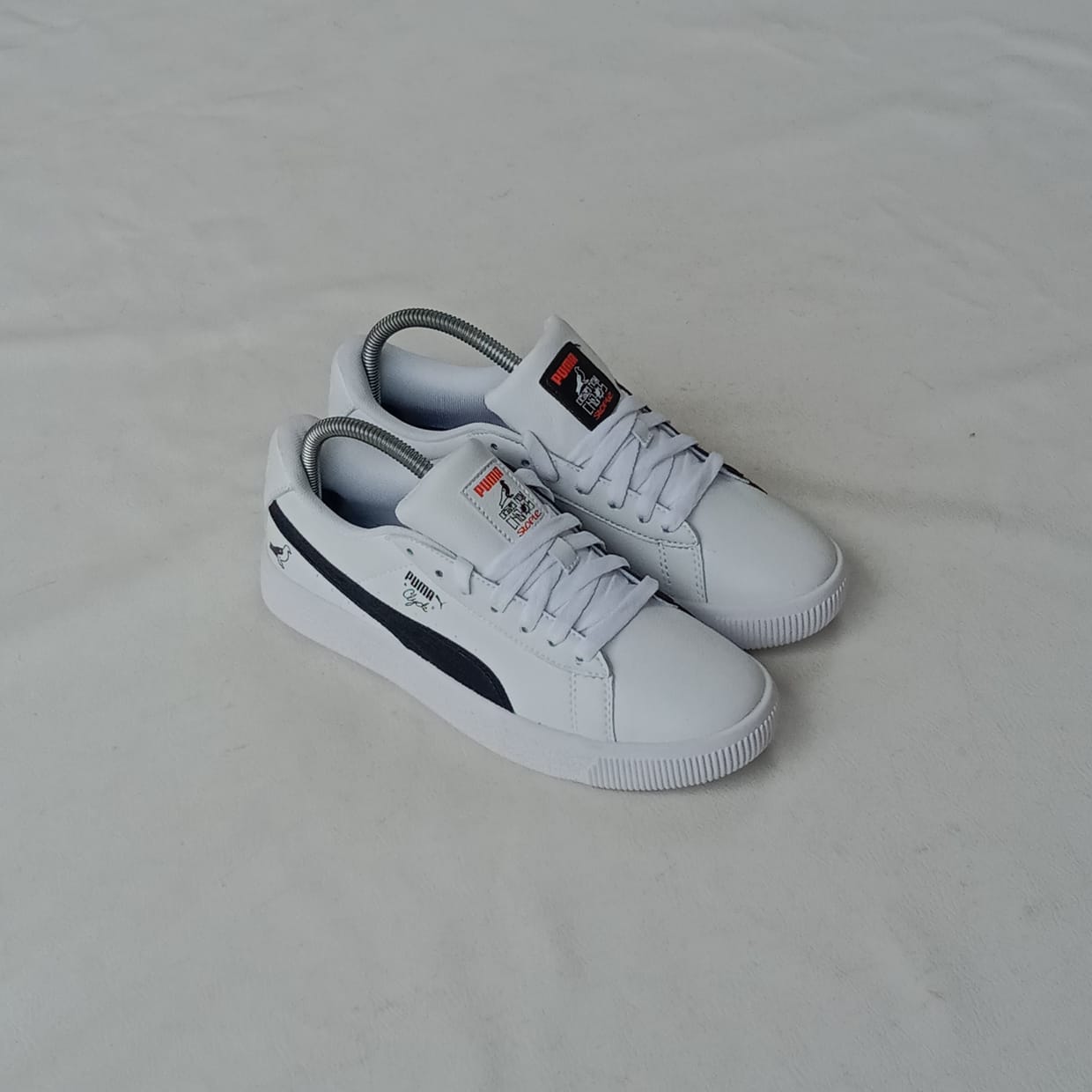 Puma Streetwear Casual Sneakers Wanita white