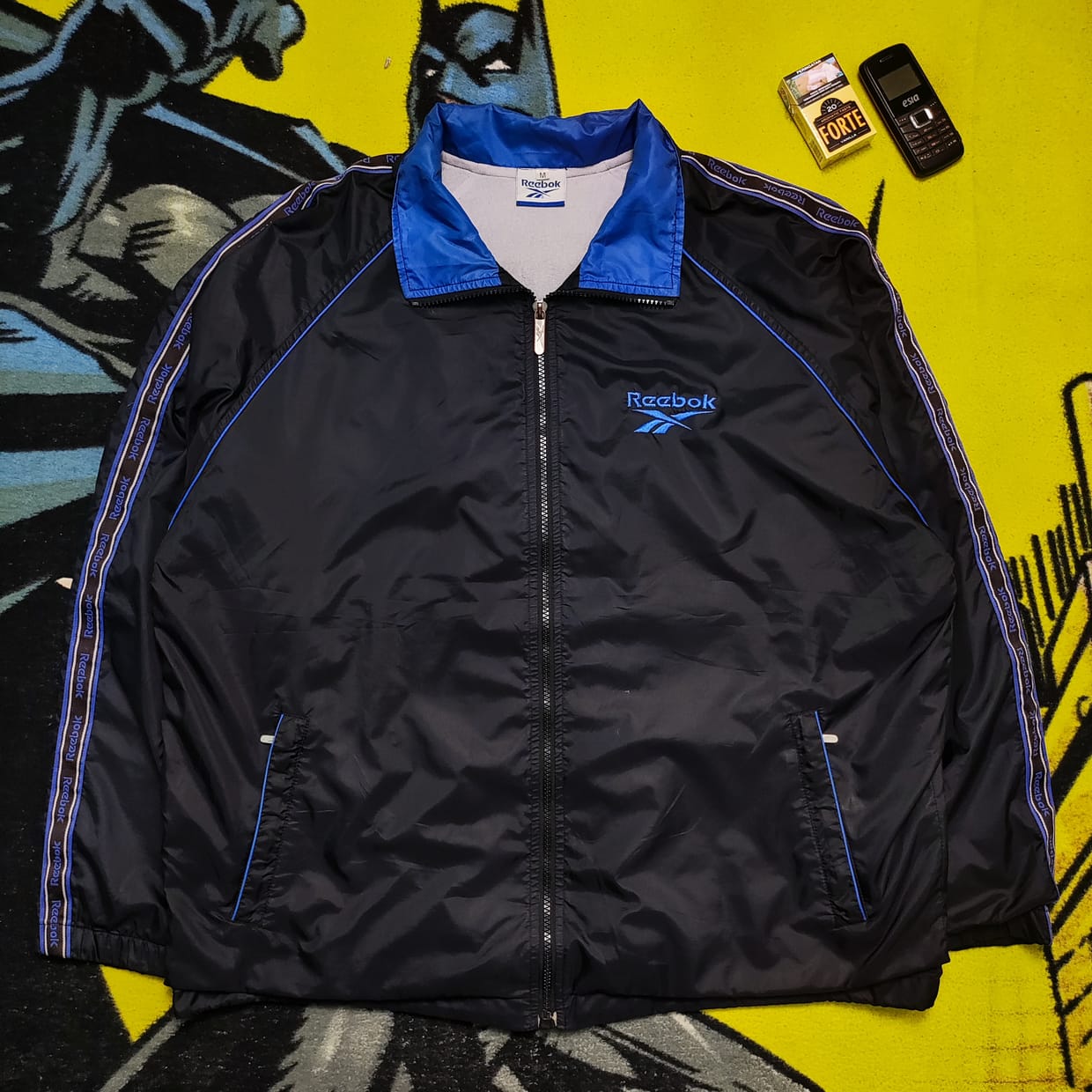 Reebok Sportswear Windbreaker Pria black blue