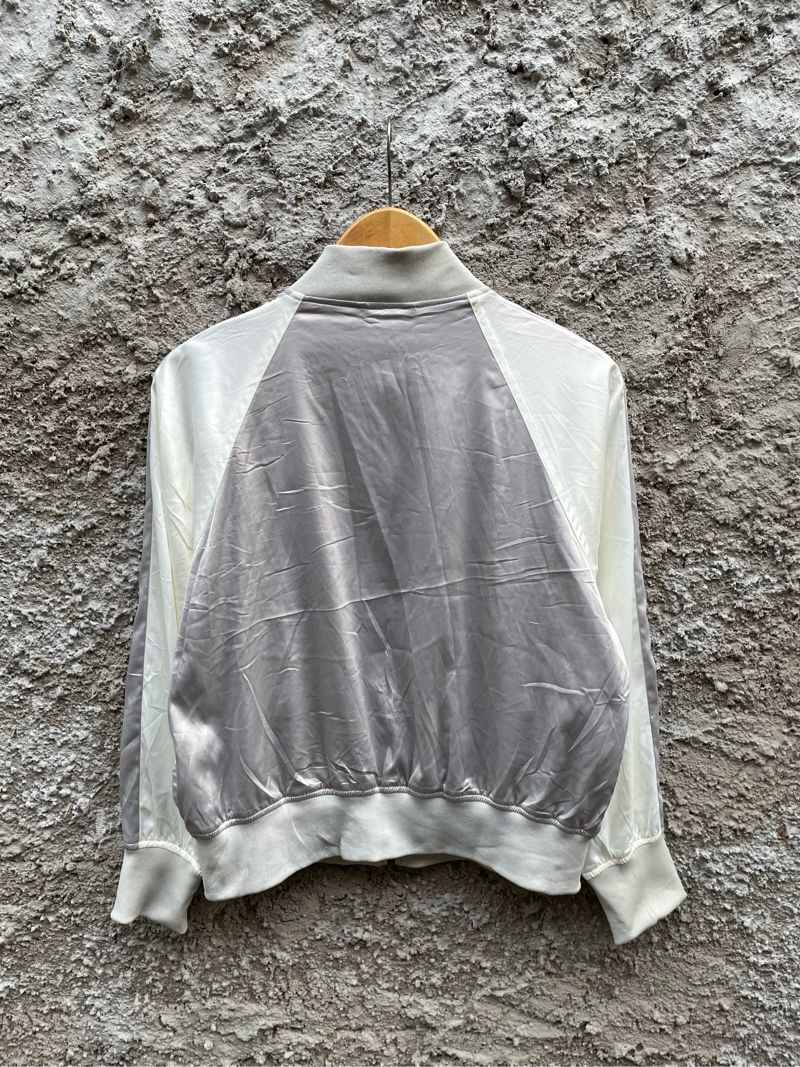 Varsity GU, foto 2