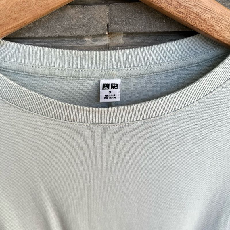 Atasan Bat Wing Katun Uniqlo Preloved, foto 3