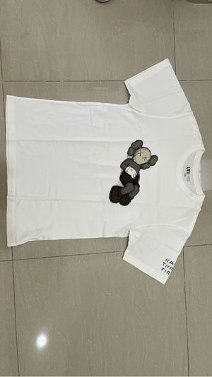Uniqlo Kaws