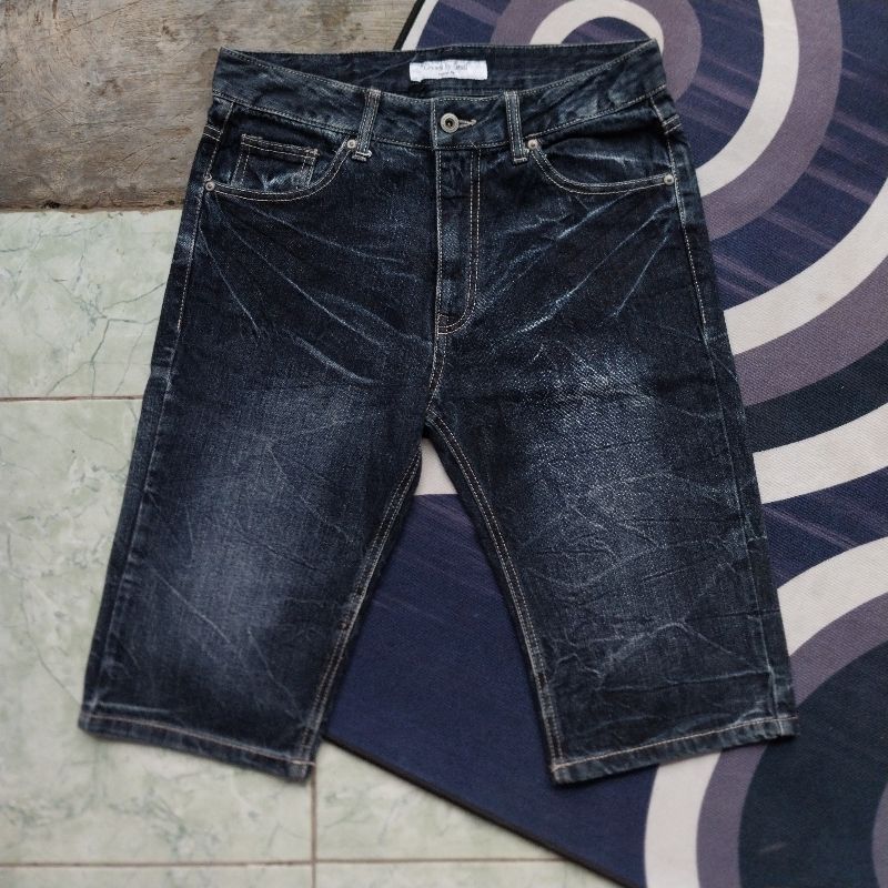 Growth by grail jeans petir - Preloved