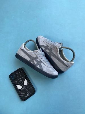 Onitsuka Tiger Casual Sneakers Wanita black gray