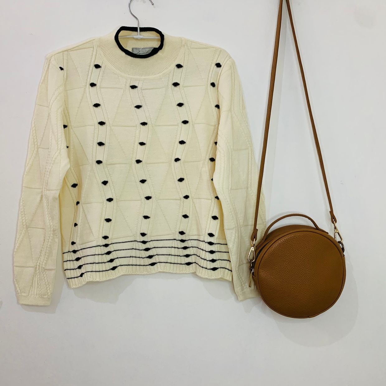 #Cream Knit #Sweater Very Good condition,