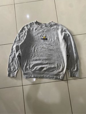 Sweater pikachu art avant garde