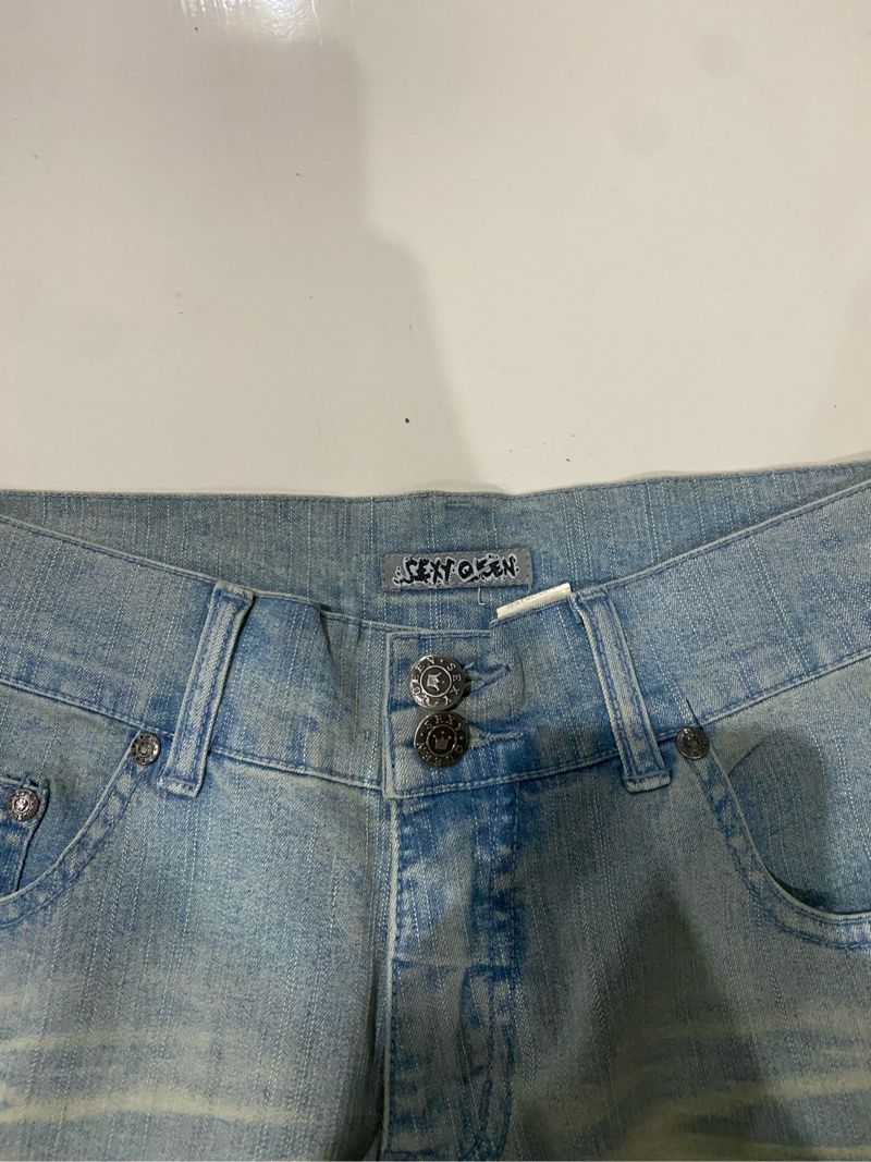 Celana denim Levi’s art avant garde, foto 2