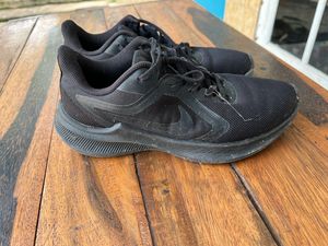 Nike downshifter 10 full black