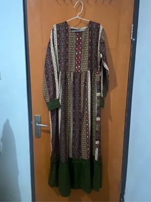 Dress motif bawahan hijau botol (preloved)