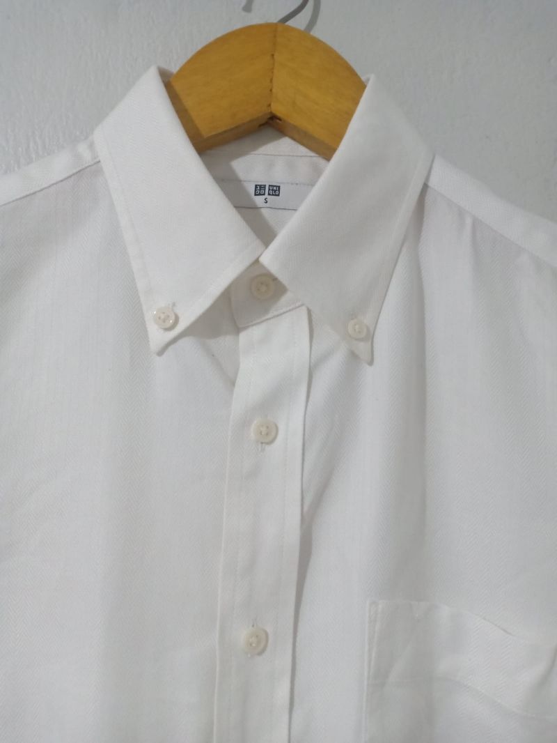 Kemeja Putih Uniqlo Size S, foto 2